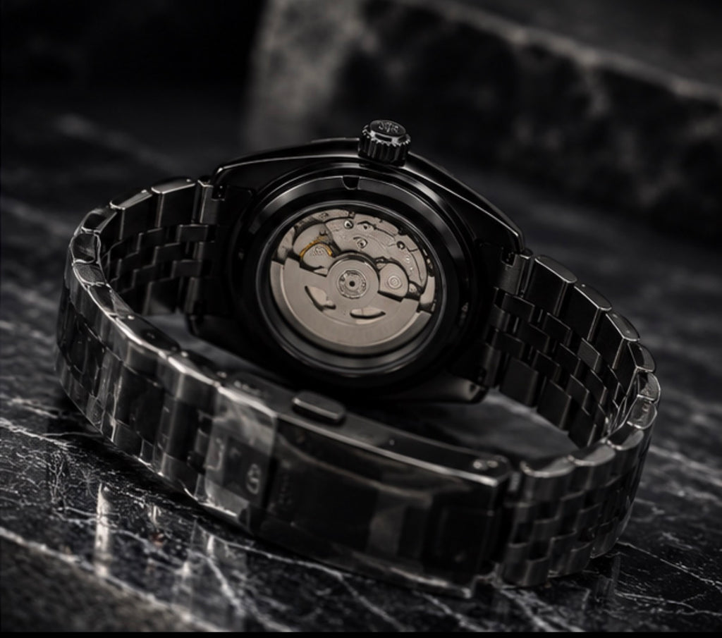 Dos d'une Seiko Mod Datejust Black automatique
