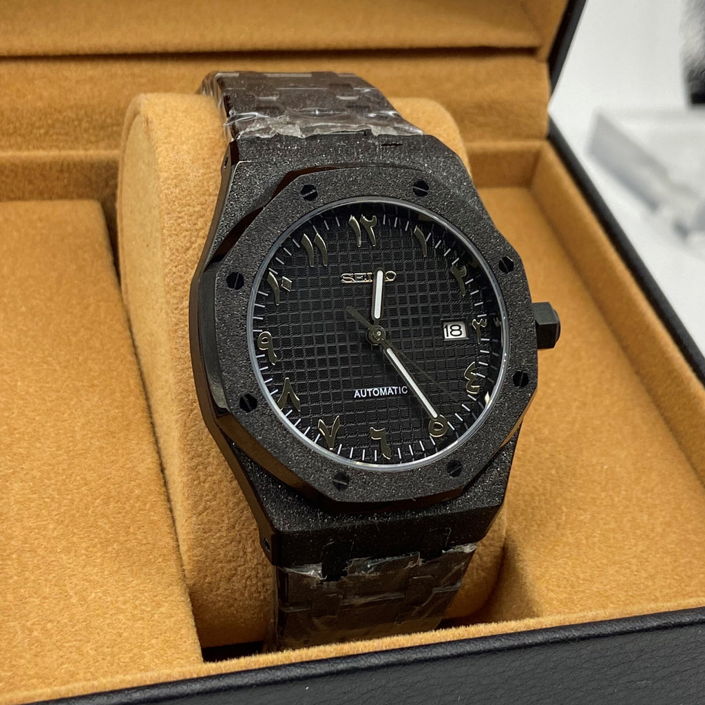 Seiko Mod noire automatique présentée dans son coffret
